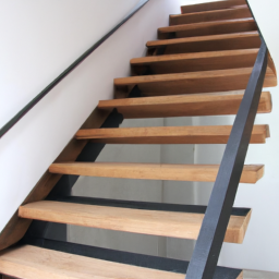 Construire un Escalier de Secours Conforme aux Normes Anglet